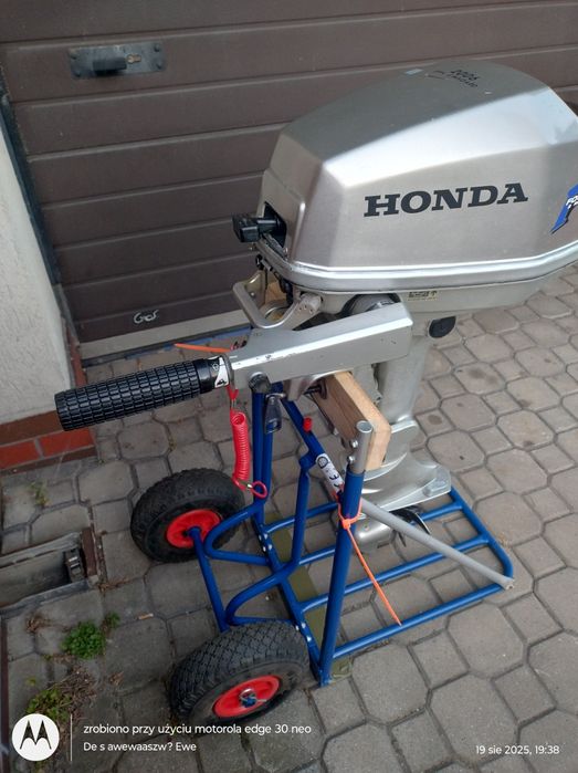 Silnik zaburtowy HONDA BF5, BF-5. Krótka stopa S. Ładowanie 3A.