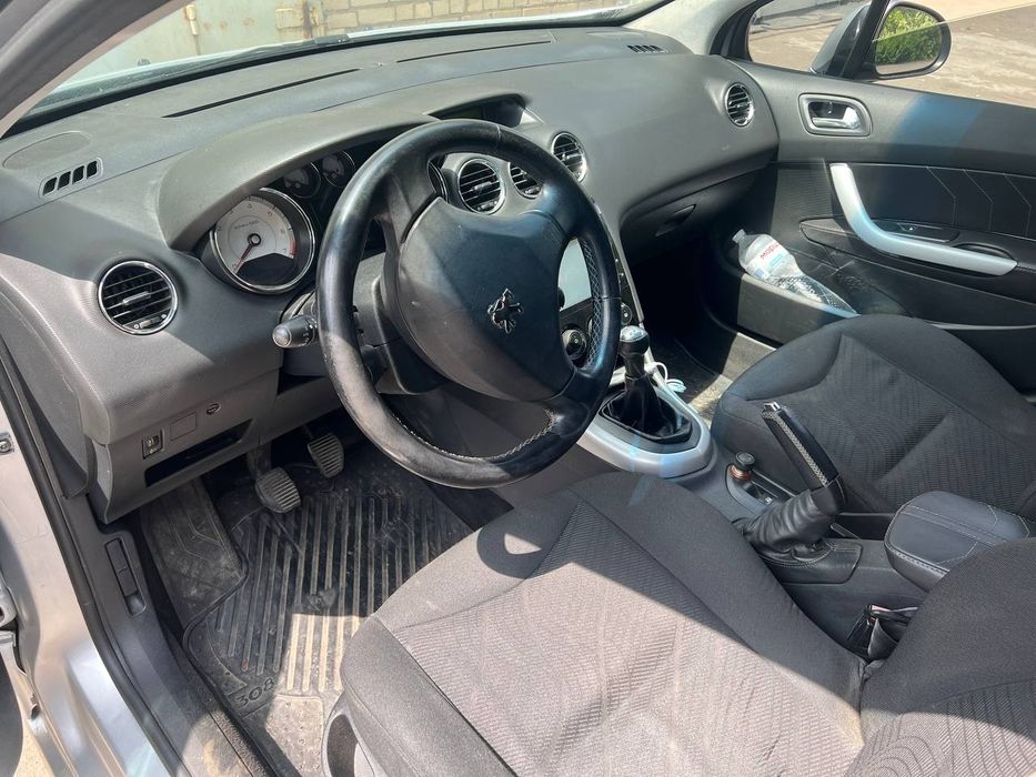 Продам  Peugeot 308 Пежо 2008г.