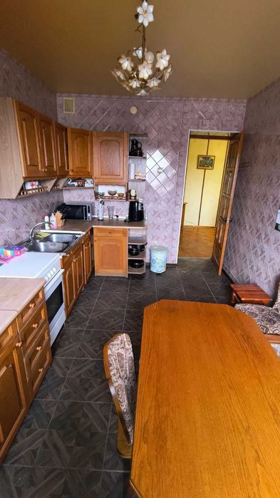 Продам 3 кім.квартиру у  Центрі  68000$