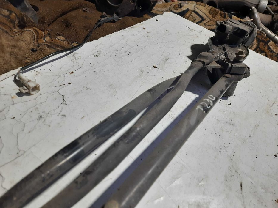 Трапеція та моторчик дворников Тойота Селіка Т230 2005 рік