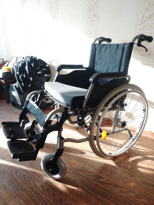 Коляска инвалидная