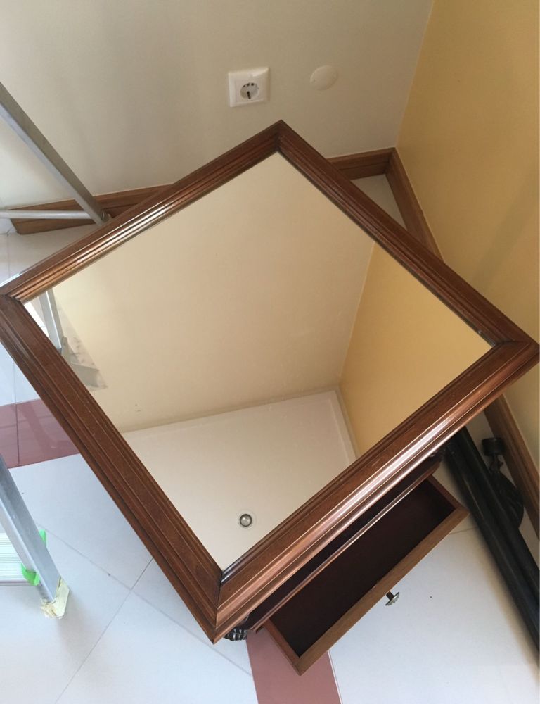 Mesa de centro nogueira com gaveta