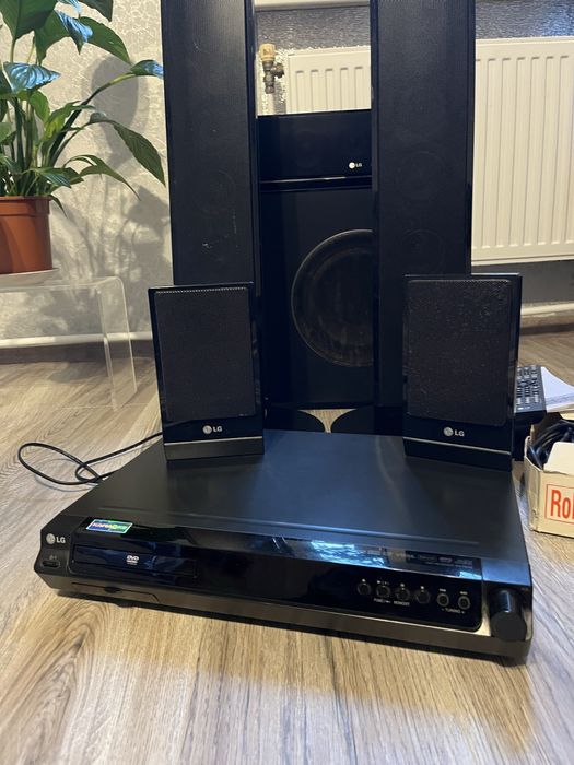 Продам DVD LG домашній кінотеатр