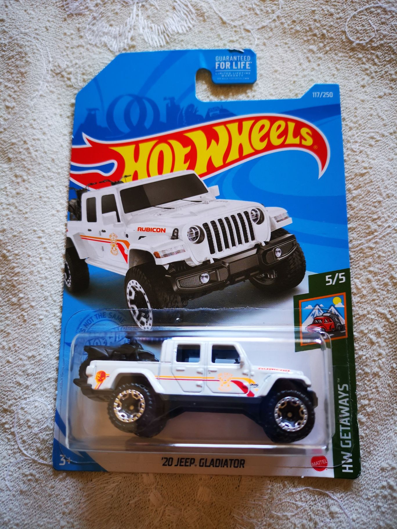 Land rover e vários Hot wheels novo com portes incluídos