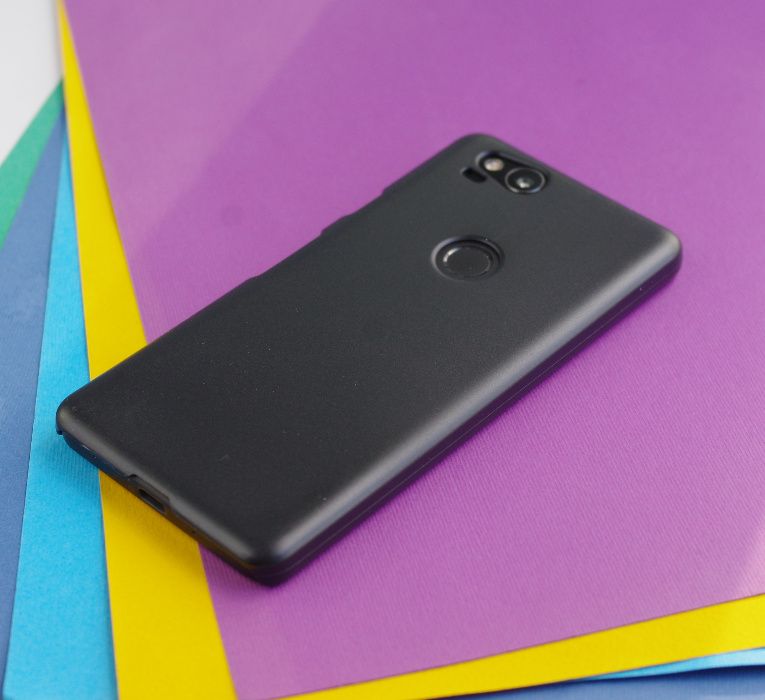 Чохол Google Pixel 2 hard shell case чорний колір пластик Гугл Пиксель