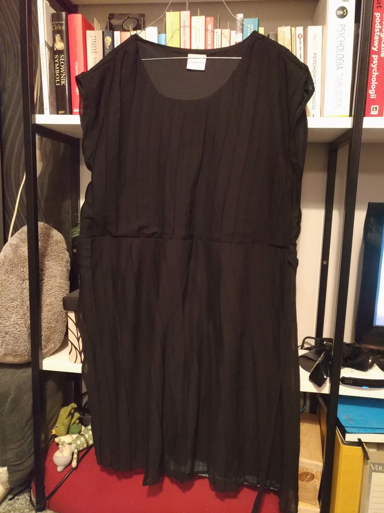 Piękna czarna delikatna sukienka L/XL