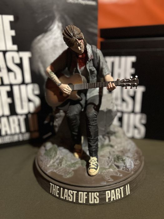 The Last of Us II (2) PS4 Collector’s Edition фігурка/статуетка Еллі