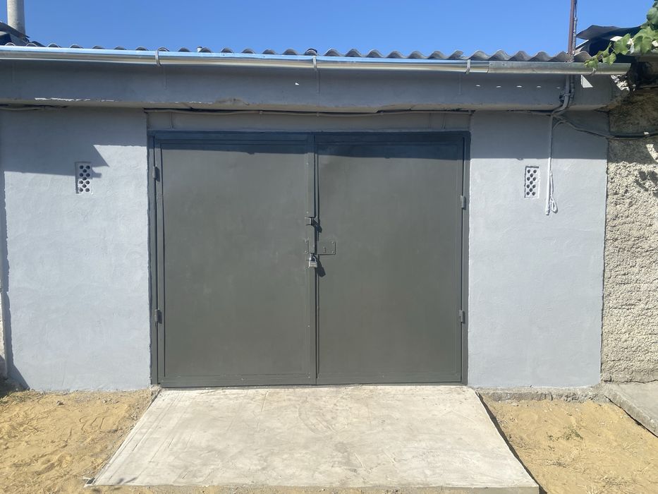 Продам капитальный гараж за ЦРБ