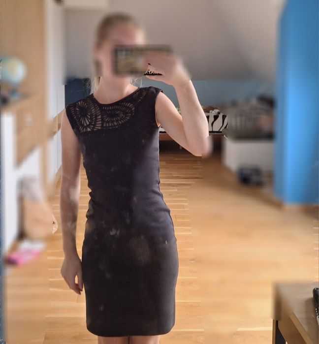 Elegancka czarna sukienka rozm.Xs marki Zalando