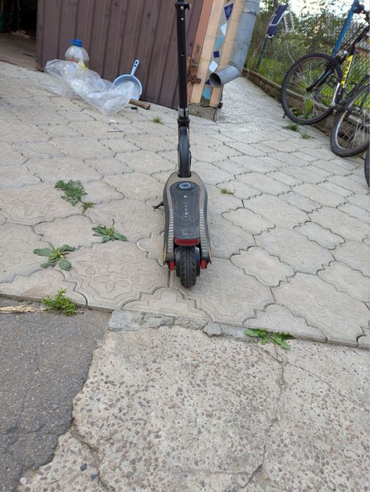 Продам детский электросамокат