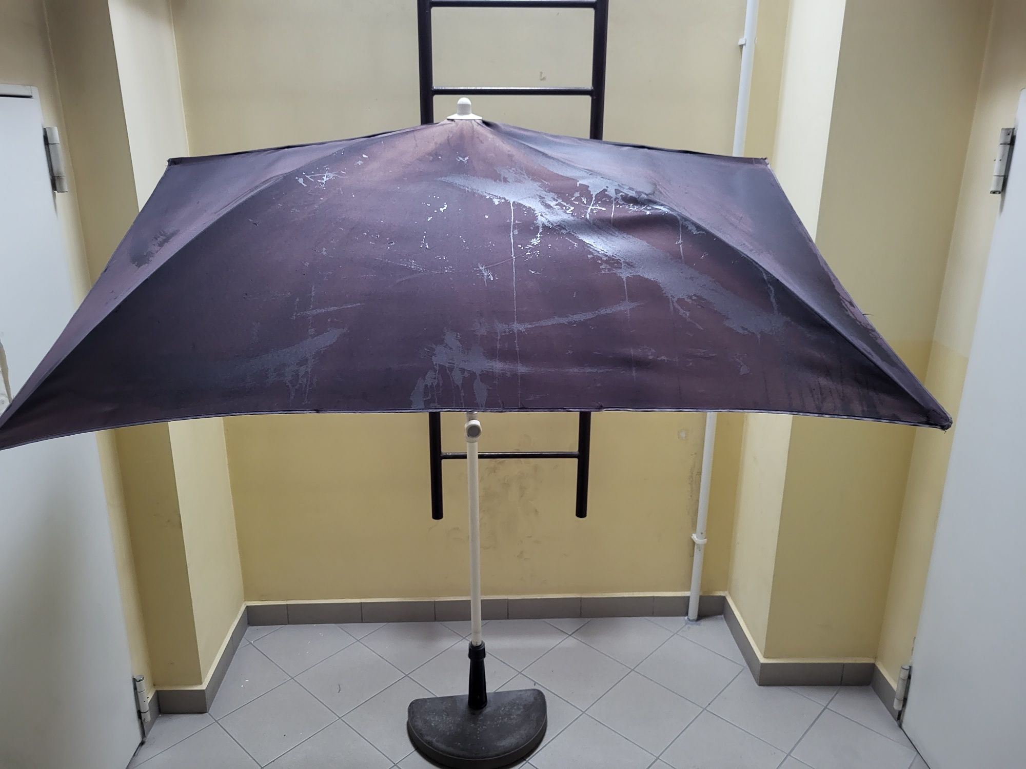 Parasol Ikea z podstawą betonową czarny, 150 cm
9
LILLEÖ / BRAM