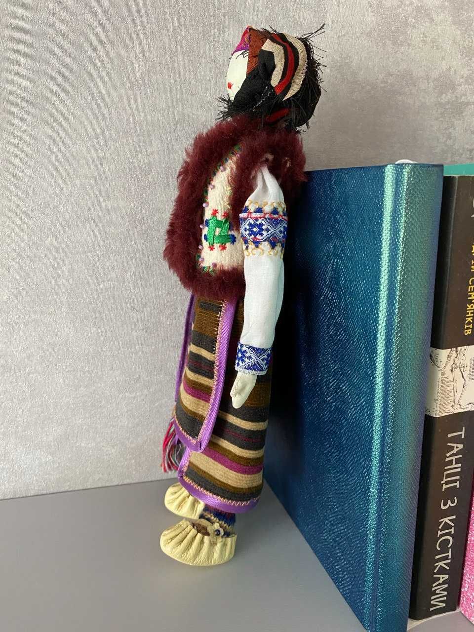Мініатюрна лялька українка. Декор для дому