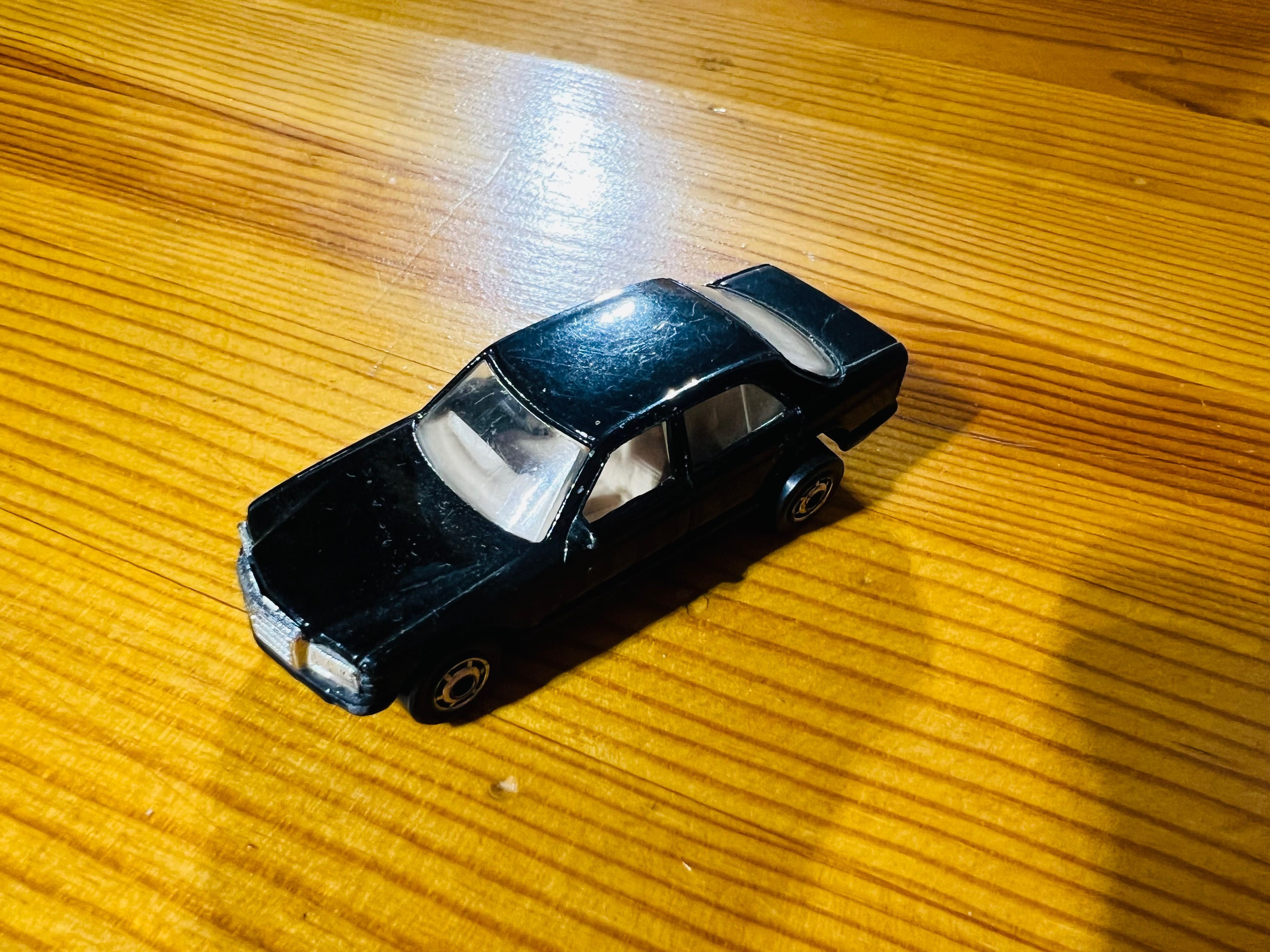 HOTWHEELS MERCEDES BENZ 380 SEL W126 Model 1981r. Czarny Klasyk UNIKAT