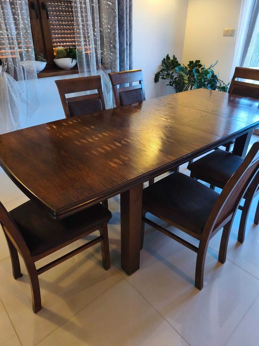 Drewniany stół z krzesłami ciemny brąz 208x90 składany