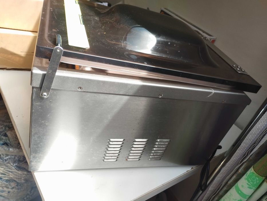 Máquina de selar a Vácuo Royal , para peças