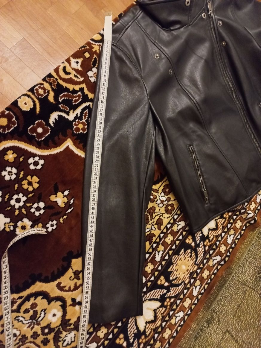 Продам куртку косуху Gap(XL)