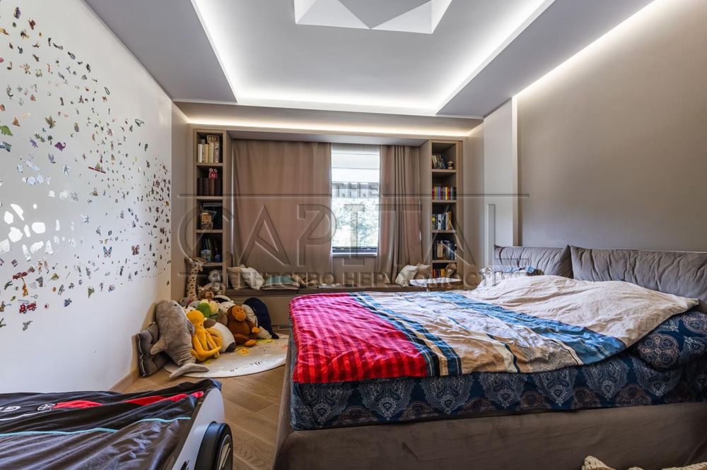 Оренда будинку біля Оболоні 450м2 120 соток у мальовничій лісовій зоні