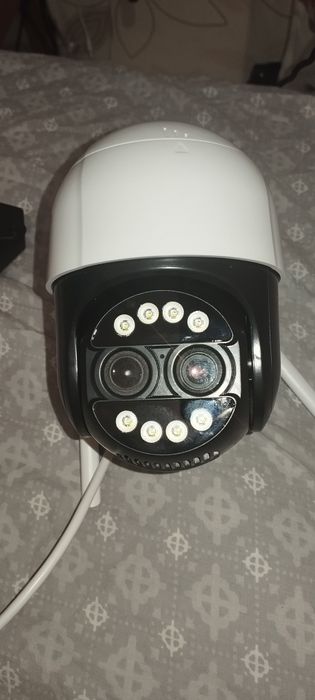 Камера вулична, поворотна.