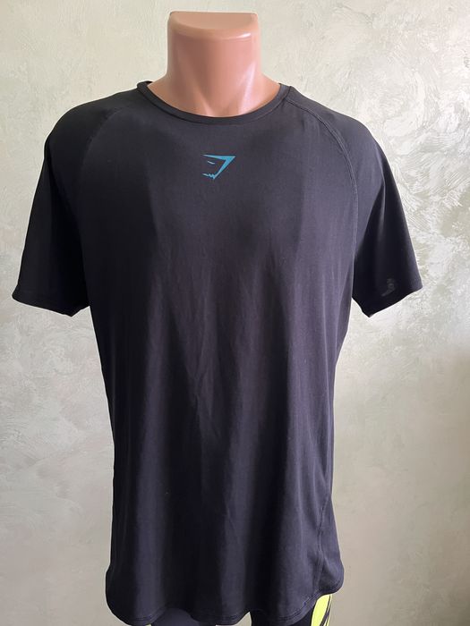 Класична футболка gymshark (L)