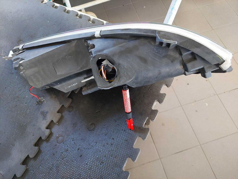 farol esq mitsubiche colt