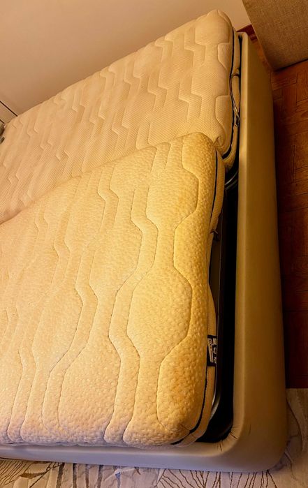 cama de casal com estrado elétrico articulado e colchões