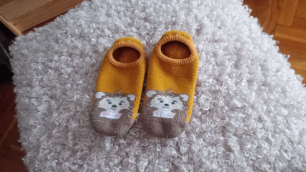 Sprzedam skarpetki antypoślizgowe