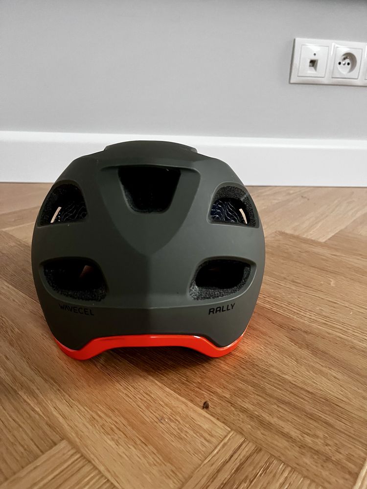 Kask rowerowy Bontrager Rally Wavecel