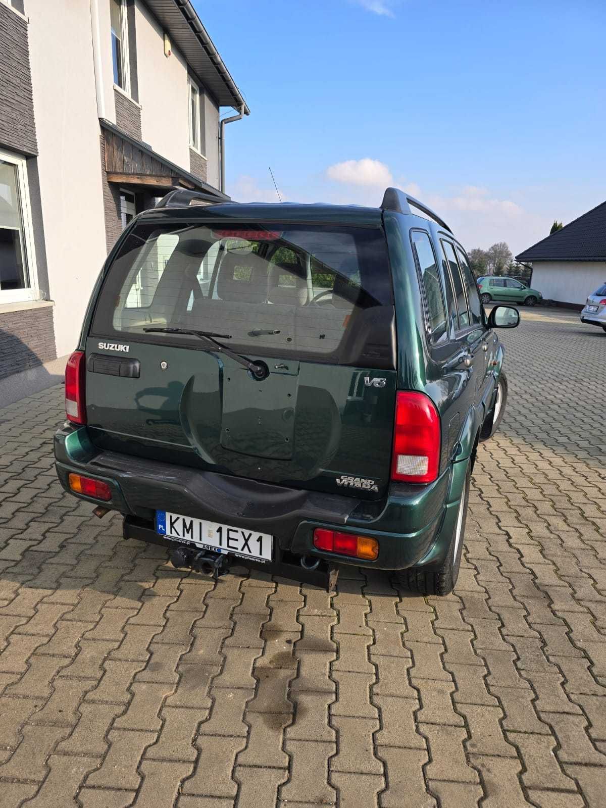 Suzuki Grand Vitara 2,5 4x4 reduktor ,bez korozji ,klima