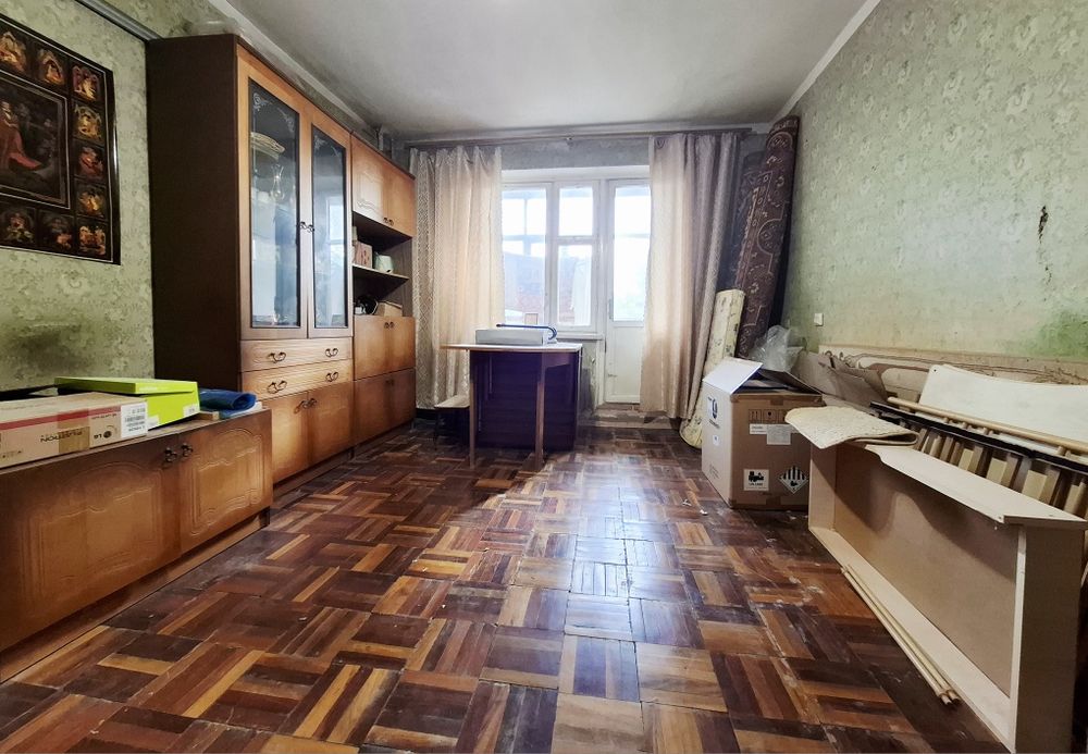 Продам 2-х ком. квартиру  2/9 ул. Героев 55 Бригады