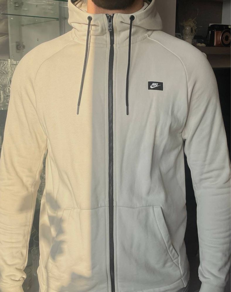 NIKE Tech Fleece