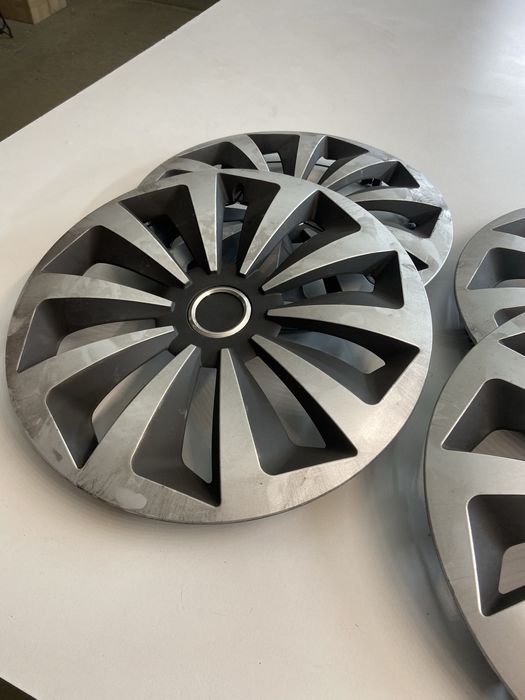 Комплект колпаків r16