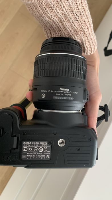 Maquina fotografica Nikon D3100