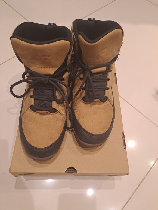 Buty zimowe chlopiece  4F, rozm. 40