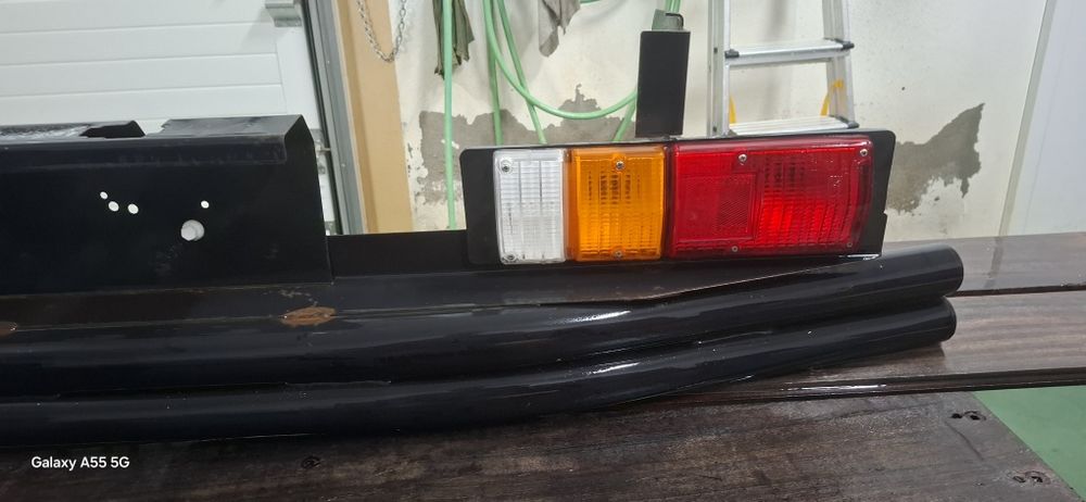 Para choques traseiro completo isuzu d-max