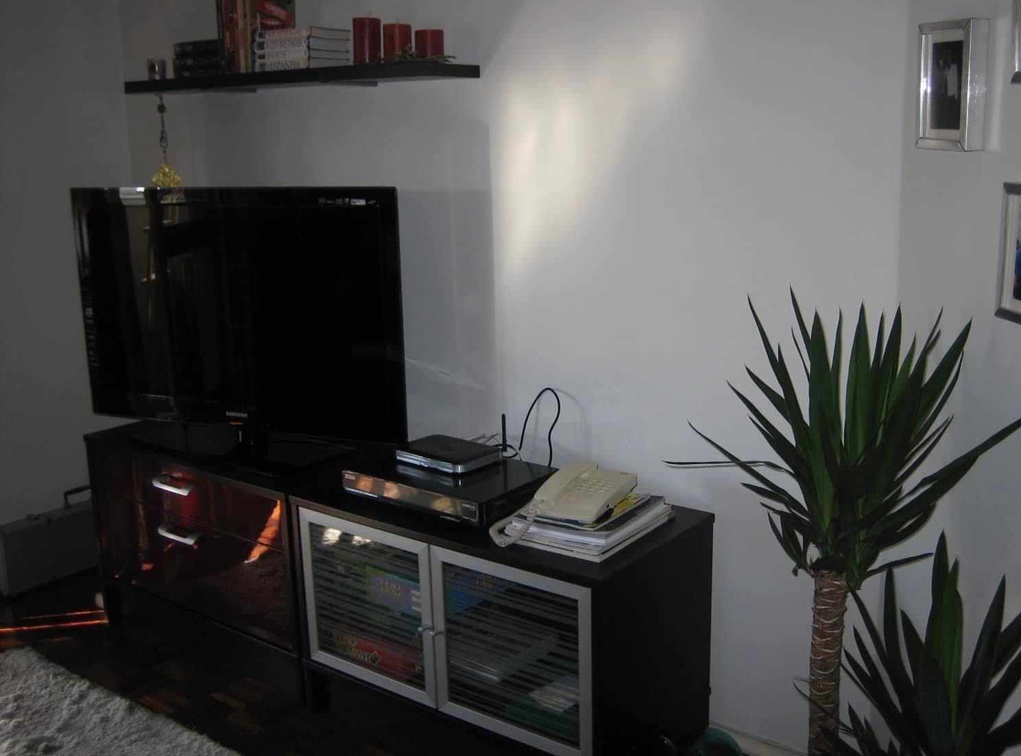 IKEA EFFEKTIV - Aparador/ móvel TV c/ portas e gavetas, preto-castanho