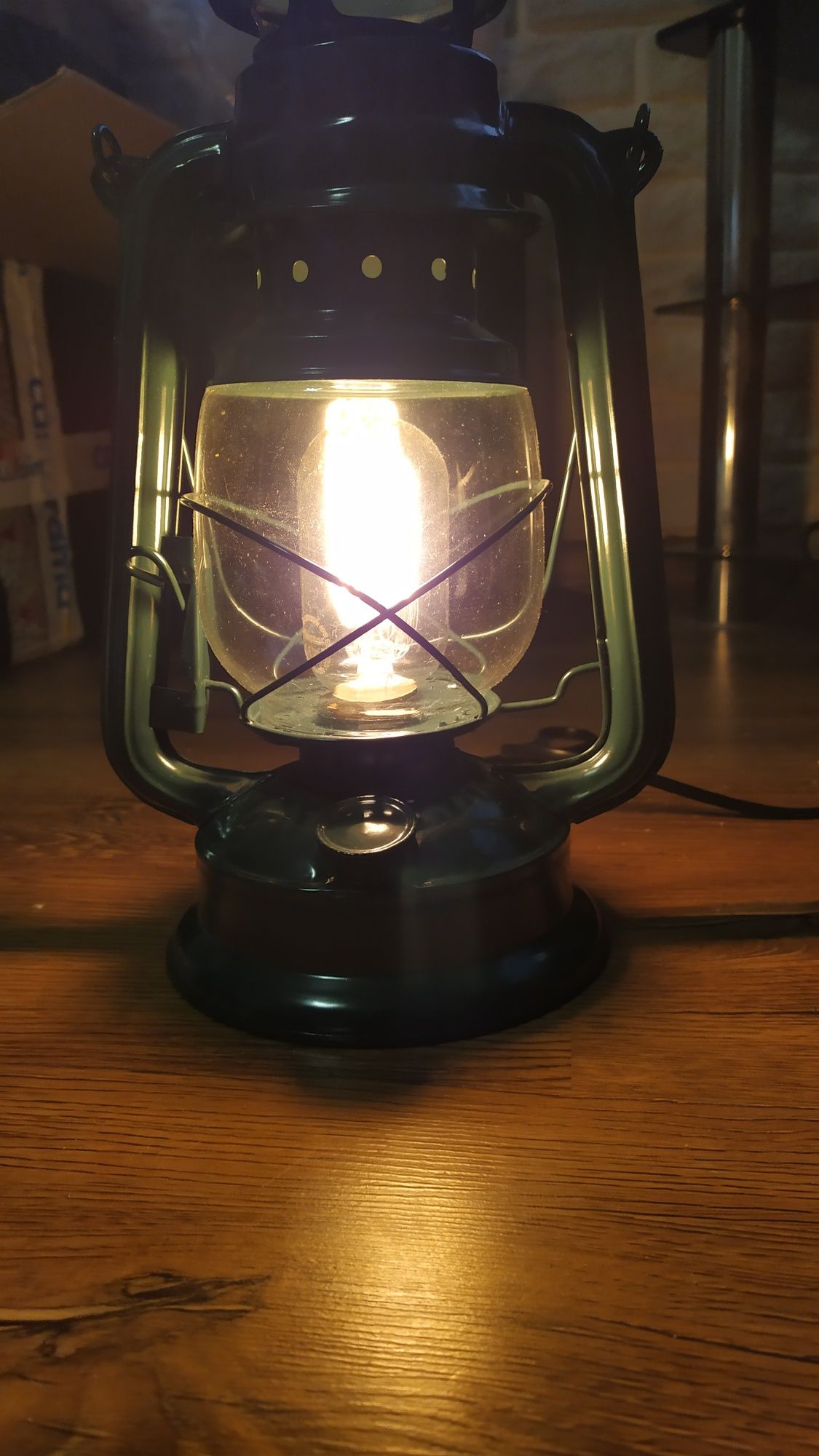 Kultowa Lampa Latarnia Naftowa Na prąd