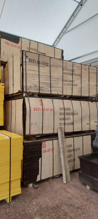Stemple metalowe sztyce szalunki stropowe trójnogi dźwigary doka peri