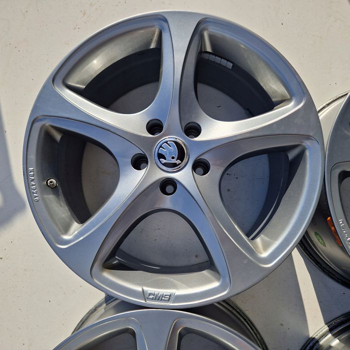 Skoda Superb Iii II Octavia II Iii IV Yeti Karoq Kodiaq 18'' ET35…