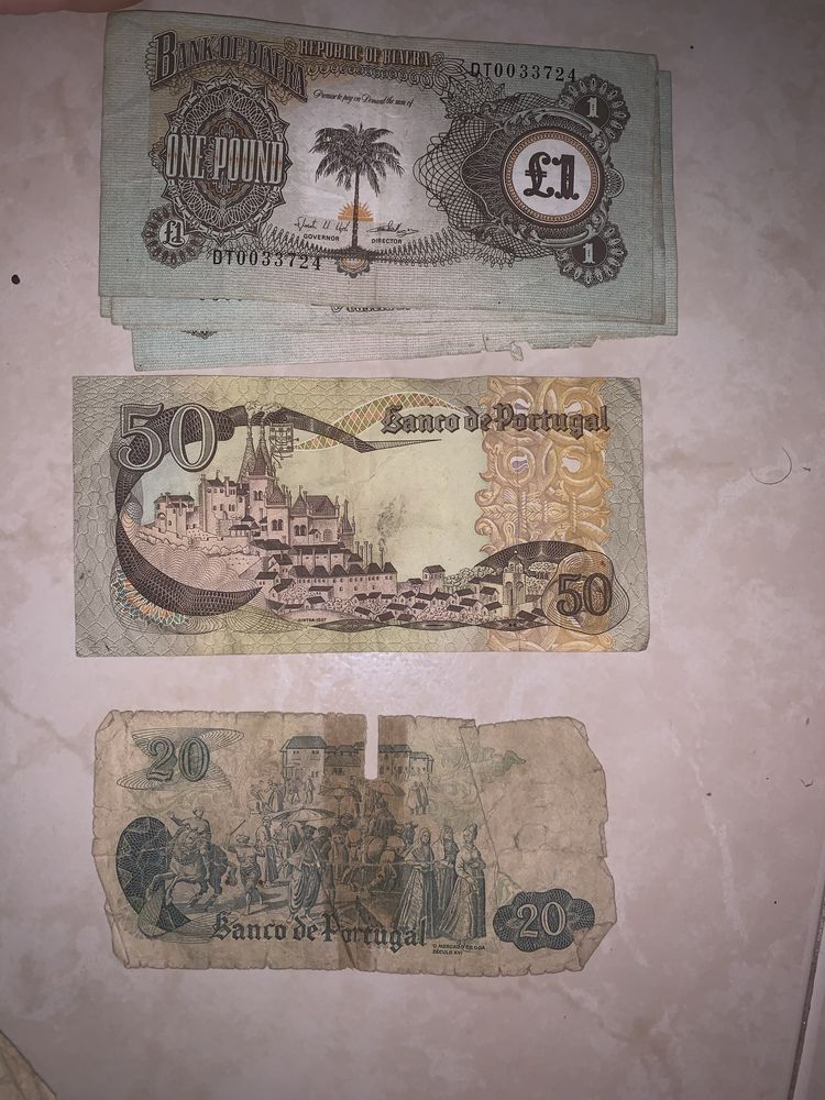 Moedas e notas antigas