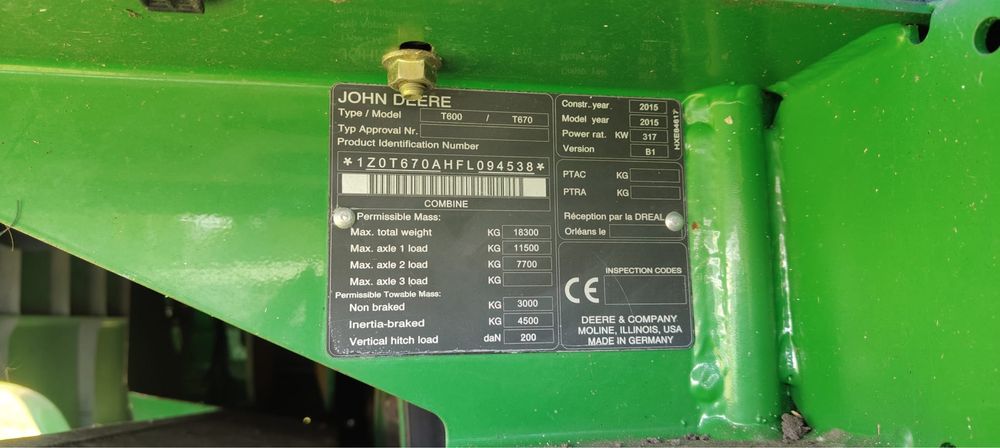 John Deere T670i