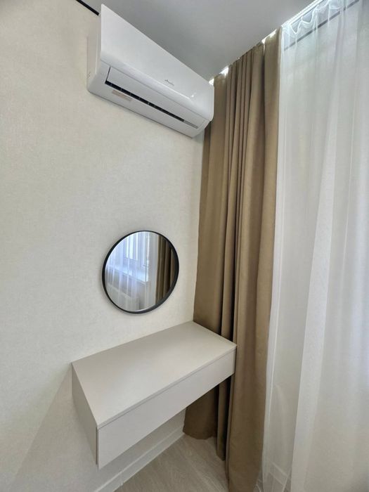 Продам євродвокімнатну квартиру в новобудові Птичка гидропарк