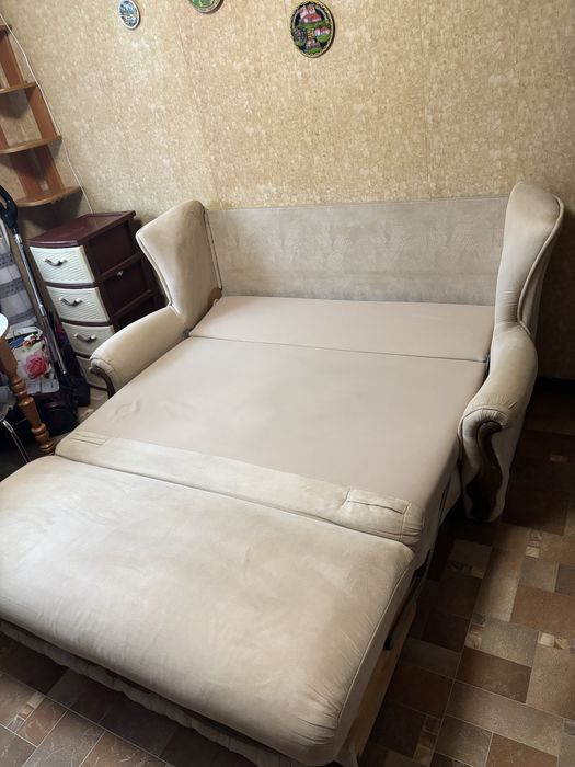 Продам раскладной диван б/у
