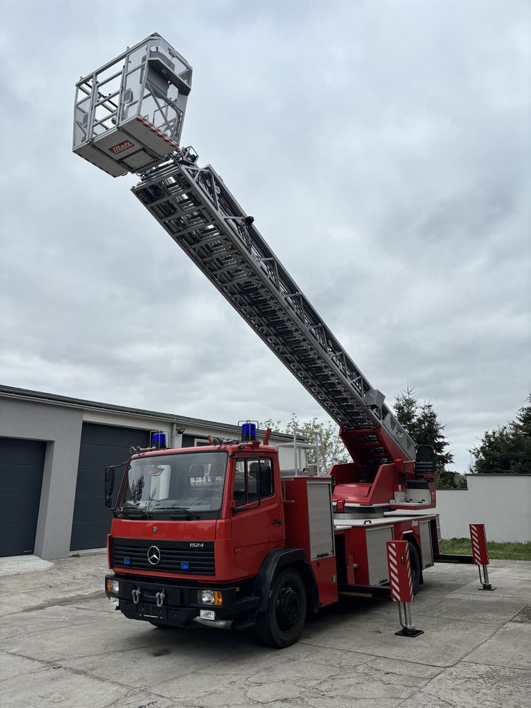 Drabina Strażacka Podnośnik Straż Metz 30m Mercedes