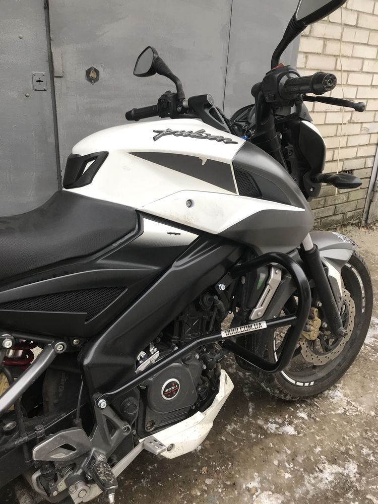 Защитные дуги для BAJAJ Pulsar NS200