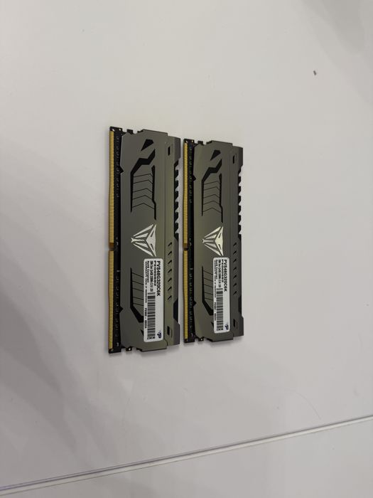 Pamiec RAM DDR4 8 GB Viper 3200 mhz - stan idealny