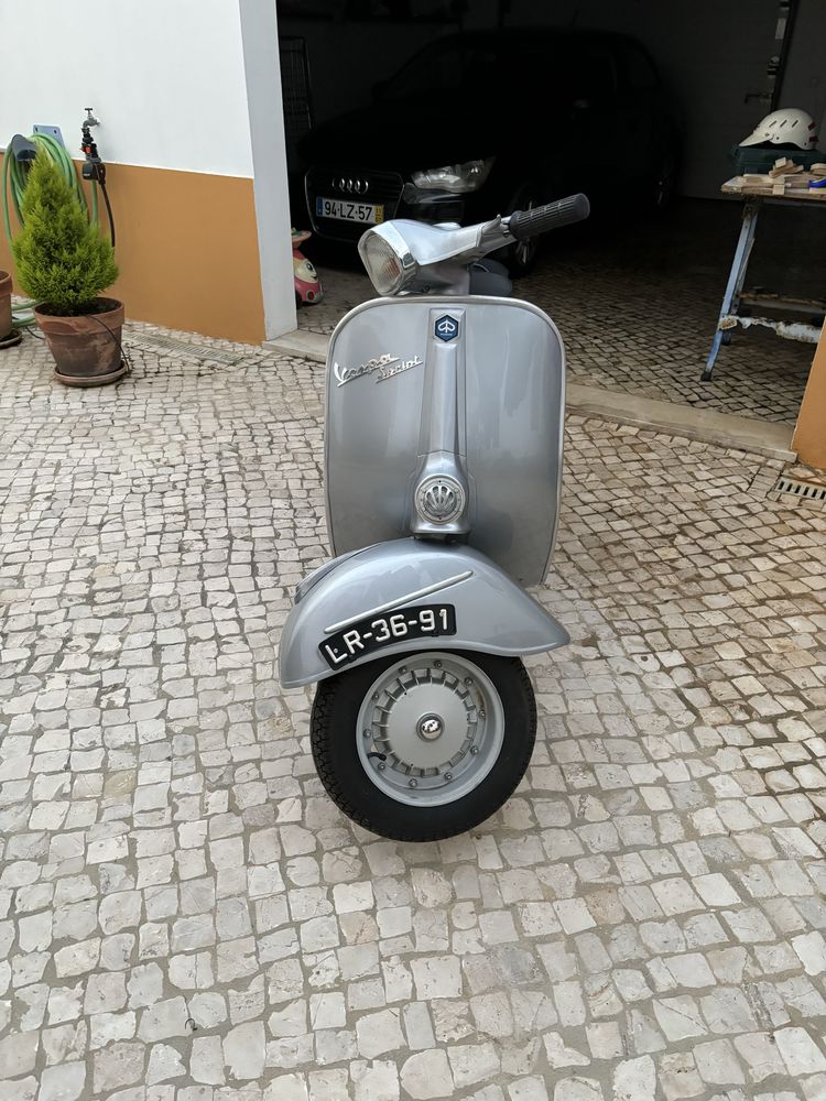 Vespa 150 sprint