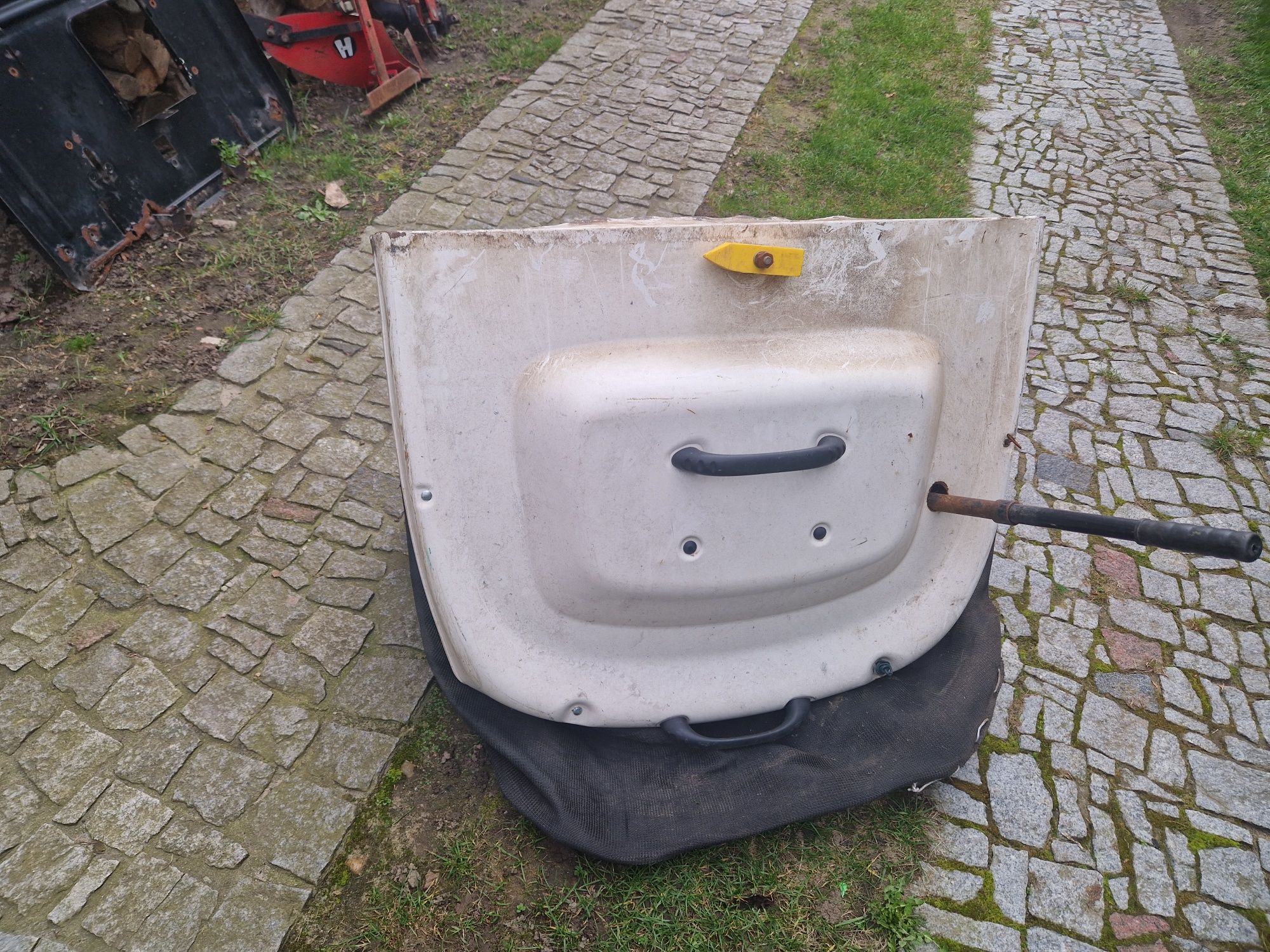 Kosz do traktorka kosiarki SABO STIGA CASTELGARDEN