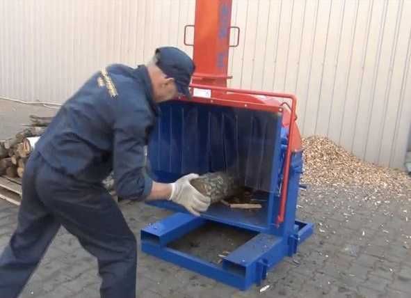 Подрібнювач деревини Измельчитель древесины Palche PL-160E Щепорез