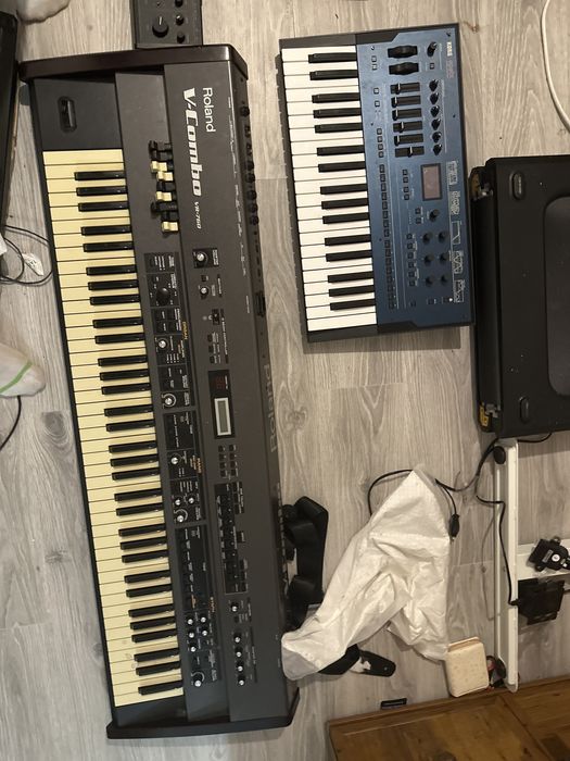 Музыкальные инструменты, пишите насчет любого с фото