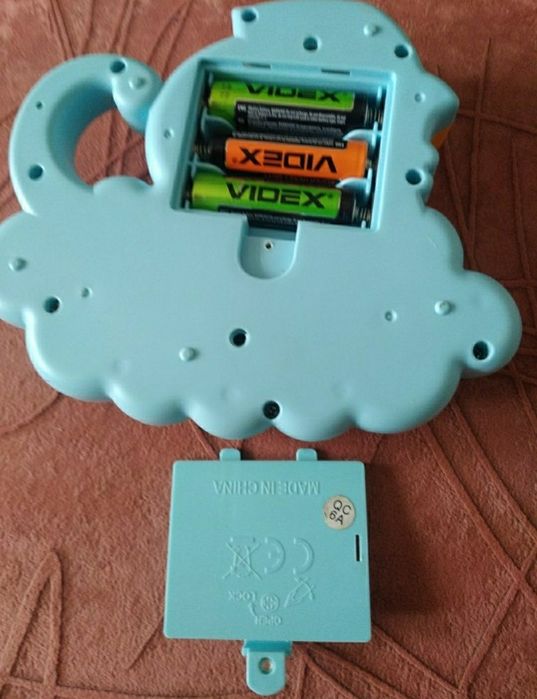 Игрушка музыкальный краб.